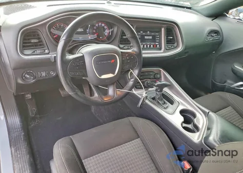 2021 Dodge Challenger Sxt z USA, uszkodzony, nr VIN 2C3CDZAGXMH577285